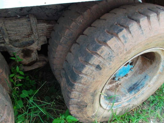 ขายด่วนรถสิบล้อโม้ปูน6คิวคายาบ้าไมมีเล่มมีเครือง