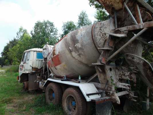 ขายด่วนรถสิบล้อโม้ปูน6คิวคายาบ้าไมมีเล่มมีเครือง