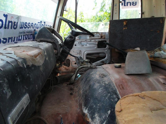 ขายด่วนรถสิบล้อโม้ปูน6คิวคายาบ้าไมมีเล่มมีเครือง