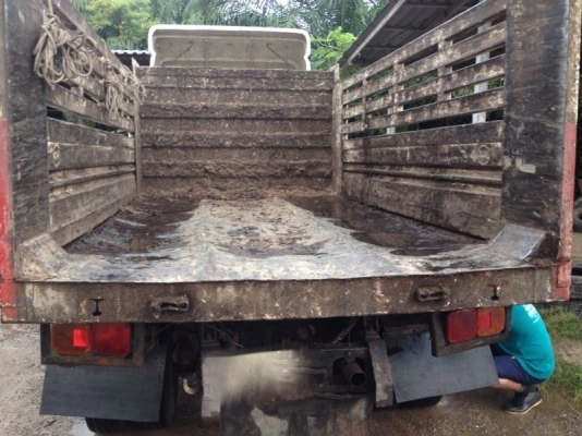 รถฮีโน่ 6 ล้อดั้ม FC4J  150 แรงม้า ปี 52  รถวิ่ง 22x,xxx กม.  สนใจติดต่อ 081 - 6079515