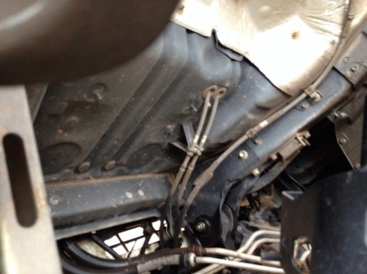 รถฮีโน่ 6 ล้อดั้ม FC4J  150 แรงม้า ปี 52  รถวิ่ง 22x,xxx กม.  สนใจติดต่อ 081 - 6079515