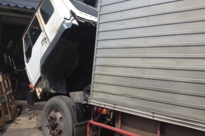 ขาย6ล้อใหญ่ MITSUBISHI FK455 เครือง 6D14ปี 37 "ตู้แห้ง" 7.2 เมตรทุกอุปกรณ์คอมมาก่อน