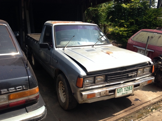 DATSUN 720 เครื่อง เบนซิน สภาพเดิม ๆ มีแอร์ รถวิ่งได้สบาย DATSUN 720 เครื่อง เบนซิน สภาพเดิม ๆ มีแอร์ รถวิ่งได้สบาย