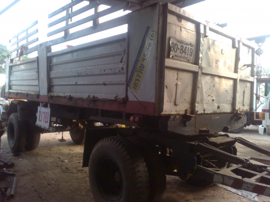 รถพ่วงอีซูซุเดก้า270