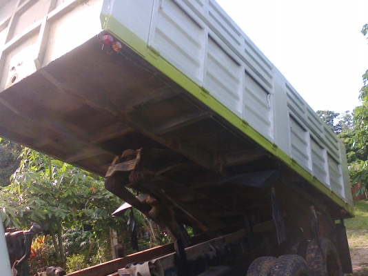 ขายไอ้หลงFN527MA 2เพลาดั้ม สภาพดี ทะเบียนเต็ม แอร์เย็น ในเก๋งสวย ยางสวยทุกเส้น