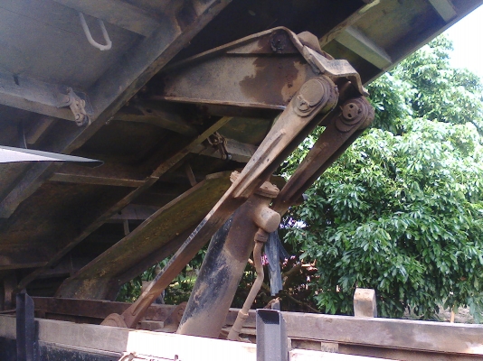 ขายไอ้หลงFN527MA 2เพลาดั้ม สภาพดี ทะเบียนเต็ม แอร์เย็น ในเก๋งสวย ยางสวยทุกเส้น