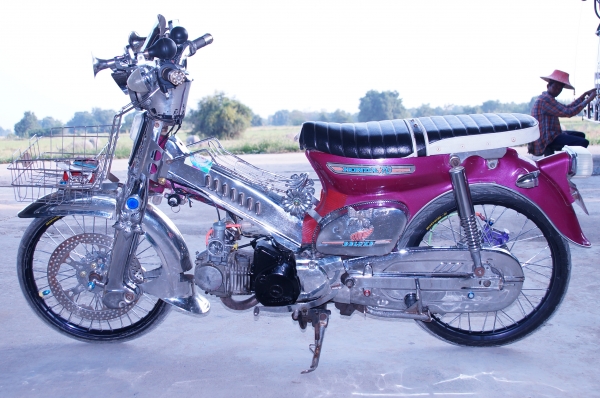 ขาย HONDA C 70 เครื่อง เวฟ 125 ทะเบียนโครง เครื่อง ออกใบซื้อขายให้ รถสวยพร้อมใช้ ครับ