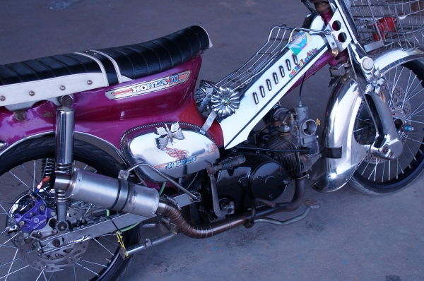 ขาย HONDA C 70 เครื่อง เวฟ 125 ทะเบียนโครง เครื่อง ออกใบซื้อขายให้ รถสวยพร้อมใช้ ครับ