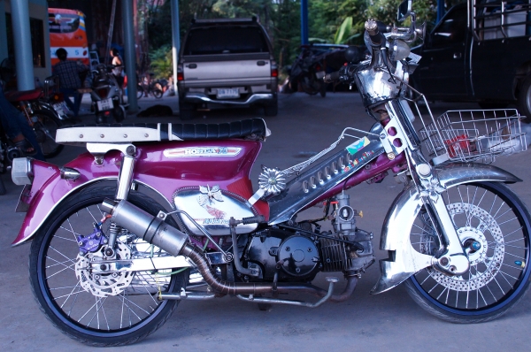ขาย HONDA C 70 เครื่อง เวฟ 125 ทะเบียนโครง เครื่อง ออกใบซื้อขายให้ รถสวยพร้อมใช้ ครับ