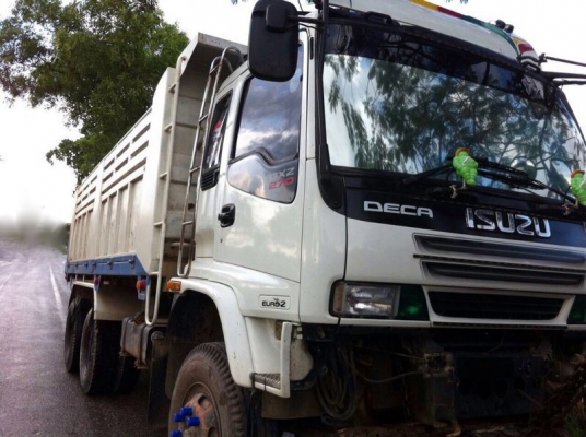 รถอีซูซุ 10 ล้อดั้ม FXZ  270 แรงม้า  ปี 44   สนใจติดต่อ 081 - 6079515