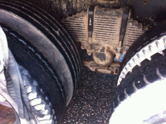 รถอีซูซุ 10 ล้อดั้ม FXZ  270 แรงม้า  ปี 44   สนใจติดต่อ 081 - 6079515