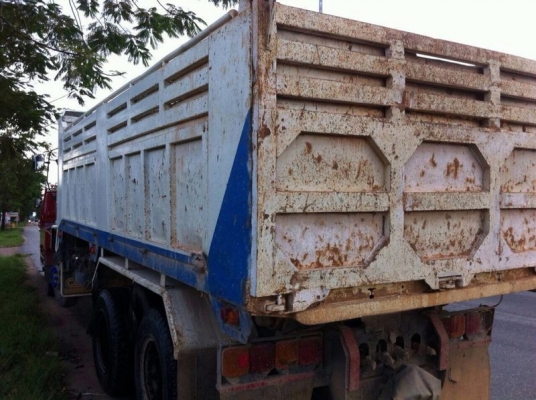 รถอีซูซุ 10 ล้อดั้ม FXZ  270 แรงม้า  ปี 44   สนใจติดต่อ 081 - 6079515