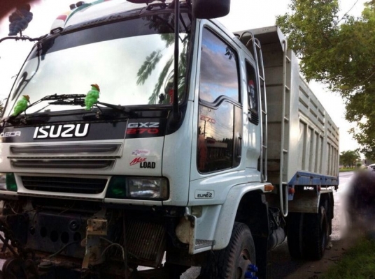 รถอีซูซุ 10 ล้อดั้ม FXZ  270 แรงม้า  ปี 44   สนใจติดต่อ 081 - 6079515