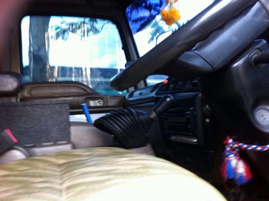 รถอีซูซุ 10 ล้อดั้ม FXZ  270 แรงม้า  ปี 44   สนใจติดต่อ 081 - 6079515