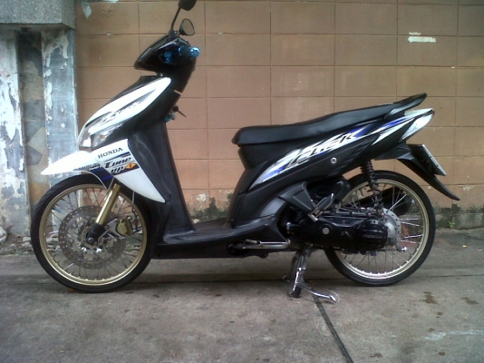 HONDA CLICK เครื่องเดิมคับ พรบไม่ขาด