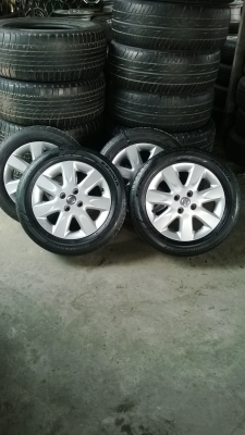 ขายล้อ nissan march พร้อมยางชุดละ6800