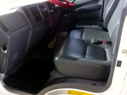 6 ล้อกลาง *Euro.3*  ISUZU  NMR 130 แรงม้า * คอมมอนเรว * ยาว 4.30 ม.* รถสวยเดิม+สวยจริง * รถห้างแท้ *