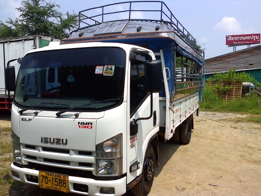 6 ล้อกลาง *Euro.3*  ISUZU  NMR 130 แรงม้า * คอมมอนเรว * ยาว 4.30 ม.* รถสวยเดิม+สวยจริง * รถห้างแท้ *