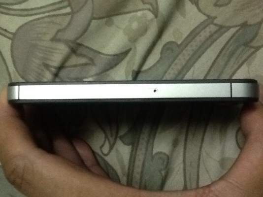 ขายโทรศัพท์iPhon4-4s 2เครื่องเหมาๆไปเลย ขายโทรศัพท์iPhon4-4s 2เครื่องเหมาๆไปเลย