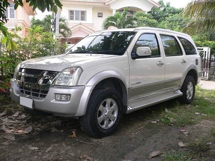 ขายรถ ISUZU Mu 7 3.0 I-TEQ 4WD ปี 2005 เกียร์ออโต้ สีขาวมุข ขายรถ ISUZU Mu 7 3.0 I-TEQ 4WD ปี 2005 เกียร์ออโต้ สีขาวมุข