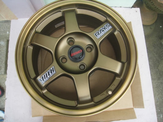 ขายล้อแม็กใหม่ te37 ไม่เคยใช้งานครับ 15"x7" et38 4 รู 100 พร้อมจุ๊ปเรย์ 1 ชุด สนใจติดต่อเล็กคลองสามครับ (081-3747940)