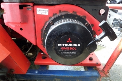 รถตัดหญ้า นั่งขับ มิตซูบิชิ SRM 821 A เกียร์เดินหน้า 3 เกียร์ ถอยหลัง 1 เกียร์ นำเข้าญี่ปุ่น ราคา 48,000 รถตัดหญ้า นั่งขับ มิตซูบิชิ SRM 821 A เกียร์เดินหน้า 3 เกียร์ ถอยหลัง 1 เกียร์ นำเข้าญี่ปุ่น ราคา 48,000