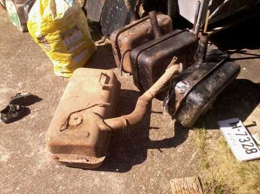 ขายอะไหล่มาสด้า แฟมิเลีย มือสอง มากมายหลายอย่าง 061-3686328 ขายอะไหล่มาสด้า แฟมิเลีย มือสอง มากมายหลายอย่าง 061-3686328