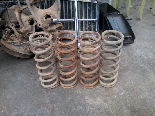 ขายอะไหล่มาสด้า แฟมิเลีย มือสอง มากมายหลายอย่าง 061-3686328 ขายอะไหล่มาสด้า แฟมิเลีย มือสอง มากมายหลายอย่าง 061-3686328