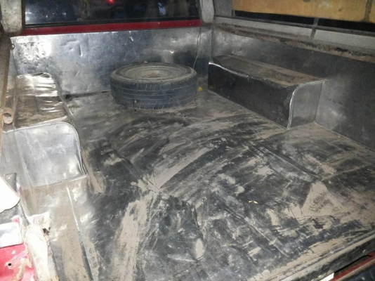 ขายตามสภาพ ใช้งานดีปกติ NISSAN BIG-M TD25 ปี31/89 แค็ปเล็ก ฝาขาว เครื่องแน่นแรงดีไม่หลวม ช่วงล่างแน่นไม่มีส่าย คัสซีสวยไม่ผุไม่ดาม กระบะพื้นดีไม่มีผุ ยางหน้าดี หลังพอใช้ หัวดีภายในเก๋งไม่ผุ คอนโซลครบ แอร์ พ.ธรรมดา สีพอใช้ มีแตกมีกร่อน แต่ตัวรถไมีผุ ระบบไฟ