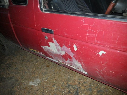 ขายตามสภาพ ใช้งานดีปกติ NISSAN BIG-M TD25 ปี31/89 แค็ปเล็ก ฝาขาว เครื่องแน่นแรงดีไม่หลวม ช่วงล่างแน่นไม่มีส่าย คัสซีสวยไม่ผุไม่ดาม กระบะพื้นดีไม่มีผุ ยางหน้าดี หลังพอใช้ หัวดีภายในเก๋งไม่ผุ คอนโซลครบ แอร์ พ.ธรรมดา สีพอใช้ มีแตกมีกร่อน แต่ตัวรถไมีผุ ระบบไฟ