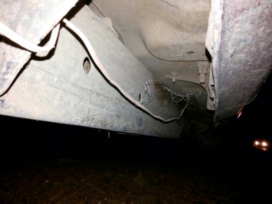 NISSAN BIG M CAB 2.5 MT TD25 ปี 31 เครื่องฝาขาว หัวเก๋งมีแค็ปครบพร้อมใช้งาน เครื่องแน่นแรงดีไม่มีเยิ้ม ภายในเก๋งคอนโซลสวยครบ พวงมาลัยธรรมดา กระบะไม่มีผุ ช่วงล่างคัชซีสวยมากไม่มีผุไม่มีดาม ยางสภาพดี 4 เส้นประมาณ 60\% พร้อมใช้งาน เอกสารทะเบียนครบพร้อมโอน ราค