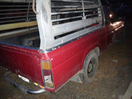 NISSAN BIG M CAB 2.5 MT TD25 ปี 31 เครื่องฝาขาว หัวเก๋งมีแค็ปครบพร้อมใช้งาน เครื่องแน่นแรงดีไม่มีเยิ้ม ภายในเก๋งคอนโซลสวยครบ พวงมาลัยธรรมดา กระบะไม่มีผุ ช่วงล่างคัชซีสวยมากไม่มีผุไม่มีดาม ยางสภาพดี 4 เส้นประมาณ 60\% พร้อมใช้งาน เอกสารทะเบียนครบพร้อมโอน ราค