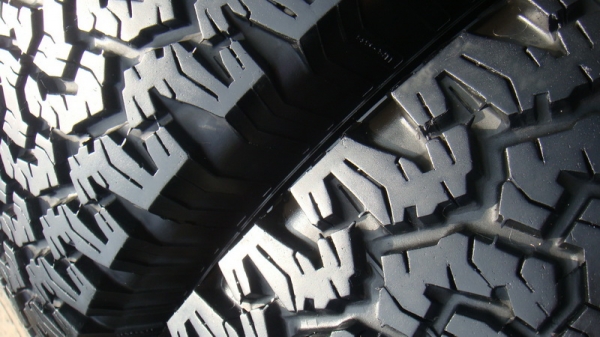 ขายยาง BF Goodrich Allterrain 265 70 r16 ปี10 สวยๆ