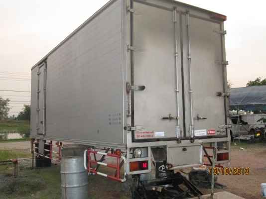 ขายลิฟท้ายกะบอกคู่สภาพพร้อมใช้งาน--- ขายลิฟท้ายกะบอกคู่สภาพพร้อมใช้งาน---