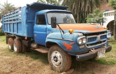 ISUZU TX 165 HP 6BD1 รถหัวยาวสิบล้อดั๊มพ์ 2 เพลา กระบะดั๊มพ์เหล็ก 12 ตันสภาพสวย เครื่องแห้งดีไม่เยิ้ม หัวเก๋งประตูเหล็กสภาพสวยไม่มีผุกร่อน ภายในเก๋งคอนโซลครบพร้อม พวงมาลัยเพาเวอร์ ระบบเบรคทริ๊ปฟี้ครบพร้อม ช่วงล่างใหญ่ชุดเพลาโบกี้ของ ISUZU JUMBO 200 สภาพดี