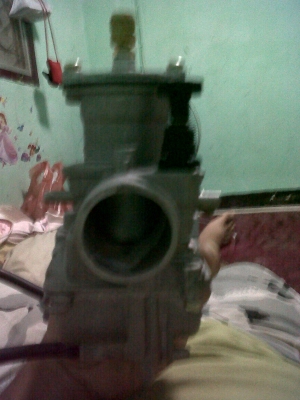 ขาย คาบูเคเหลี่ยม หน้าจะของเทียมไม่แน่ใจ แต่ขอขายในราคาถูกกว่าร้านรถครับ