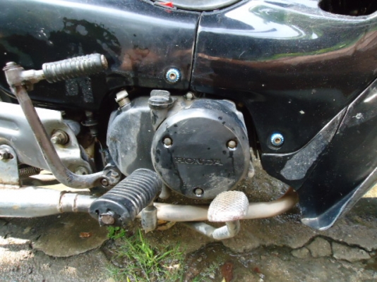 ขายรถมอไซต์ HONDA WAVE Z สีดำ เครื่อง100cc แน่นๆปี 2546 ,มีคลัช สภาพแต่ง ขายราคา6,000.- พร้อมเล่มทะเบียน ภาษีขาดต่อ 2ปี ครับ สนใจติดต่อ กัน เชียงใหม่ 088-2584084 ;D