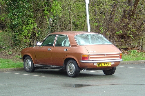 ลดราคา Austin Allegro 15,000 บาท ไม่มีทะเบียนและคาร์บูเรเตอร์ ลดราคา Austin Allegro 15,000 บาท ไม่มีทะเบียนและคาร์บูเรเตอร์