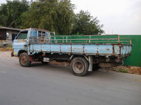 ขาย รถบรรทุก ISUZU 6 ล้อ เครื่อง 100 แรง