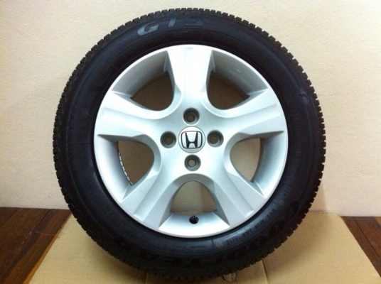 ขายล้อแม็ก Honda JAZZ 15" พร้อมยางสวย ดอกหนาปลายปี12
