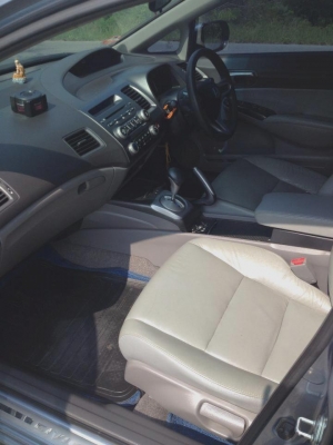 ขาย HONDA CIVIC ปี 2009 รถบ้านสภาพดีเยี่ยม ราคา 500000 ราคาต่อรองได้ สนใจติดต่อ พี่ชิต 086-6612566 084-1632585