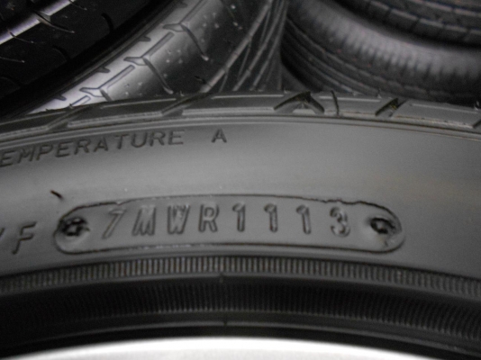 ขายล้อแม็ก mazda 2 รุ่นท็อป ขอบ 16 พร้อมยาง Dunlop ปี 13/เทิร์นได้-ใส่ฟรีค่ะ