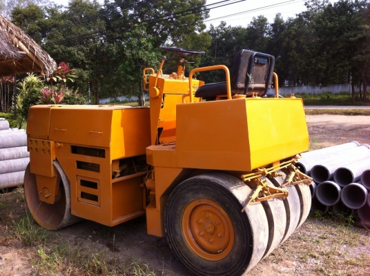 ขายรถบด KOMATSU สภาพดี พร้อมใช้งาน สนใจติดต่อด่วนที่ !!! 0818720725 ขายรถบด KOMATSU สภาพดี พร้อมใช้งาน สนใจติดต่อด่วนที่ !!! 0818720725