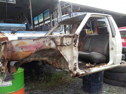 ขายหัว L200 ประตู แก้ม ฝากระโปรง ครบ