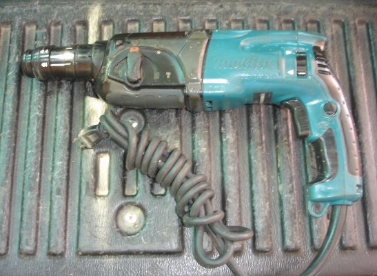 ขายสว่านโรตารี่ 3 ระบบ makita รุ่น HR 2470 FT(780w.)