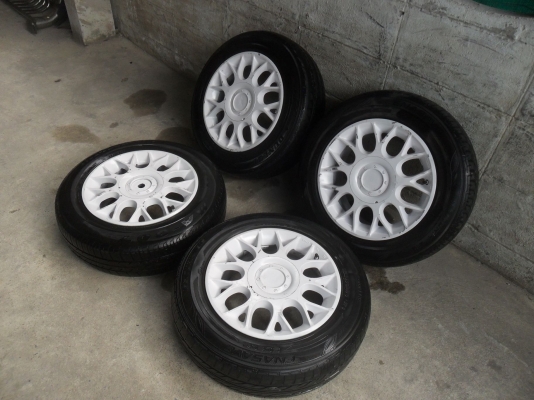 ล้อแม็ก 14นิ้ว 4รู100 พร้อมยาง สวยๆ 4 ล้อ ราคา 2250 บาท