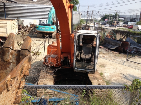 ขอย Hitachi EX200-2