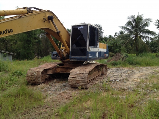 ขาย komatsu pc200-5สภาพพร้อมใช้