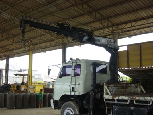 ขาย 10 ล้อติดเครน 3 ตัน  Nissan  UD CW41  265 Turbo