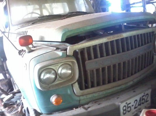 6 ล้อนิสสันเครื่อง D 6 ฝาสูบ2ตอนหัวยาวเครื่องดีครัดซีได้กระบะยาว 4เมตร 70 เซน เฟืองท้ายเดิม ยาง 900 กระบะเปิดข้างำด้เหล็กสูง 50 เซนสวยเดิมเก่าทะเบียนประมูลรถหลวงแทนจำหน่ายแล้ว 250000